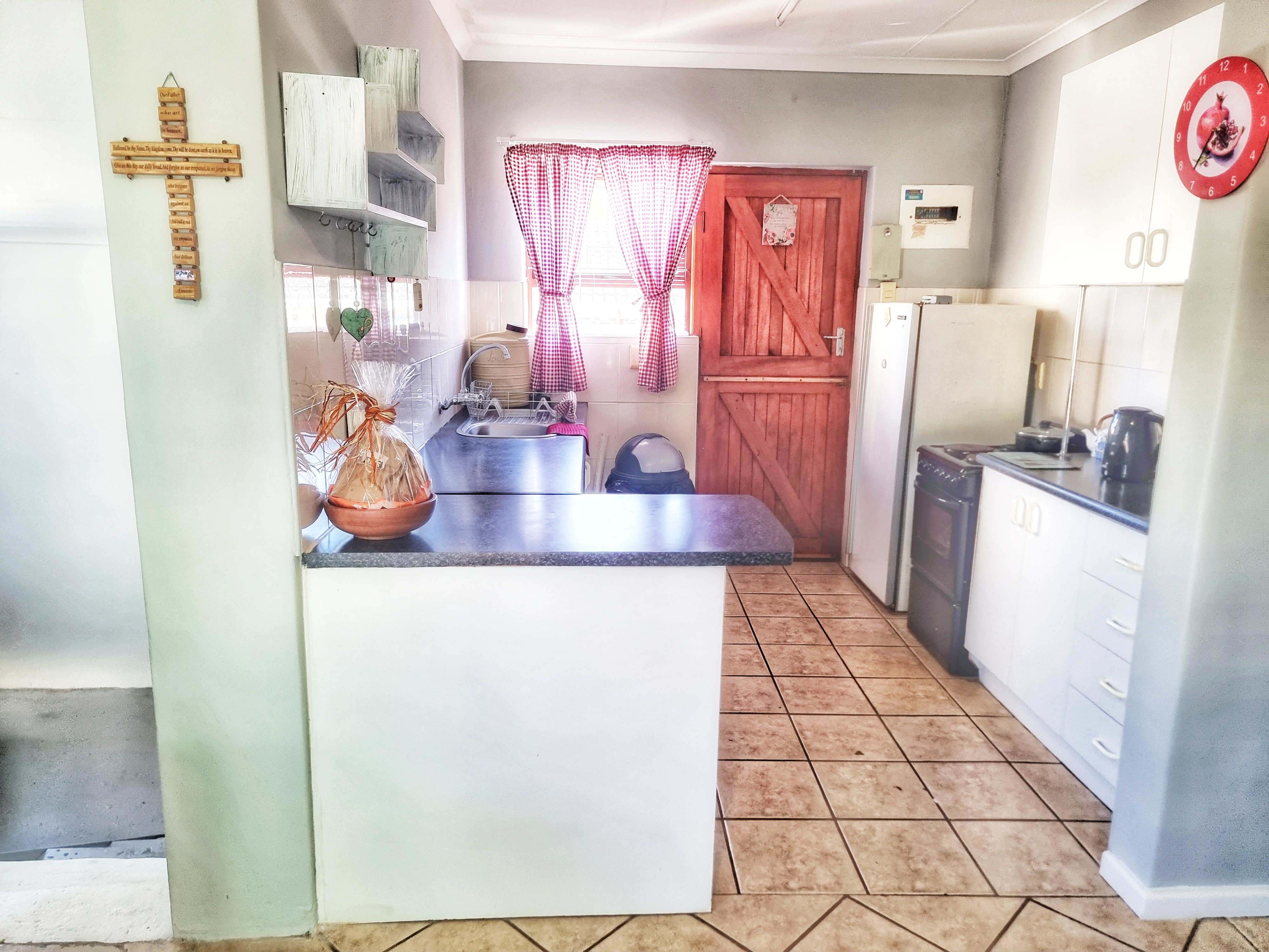 To Let 2 Bedroom Property for Rent in Kabega Park Eastern Cape